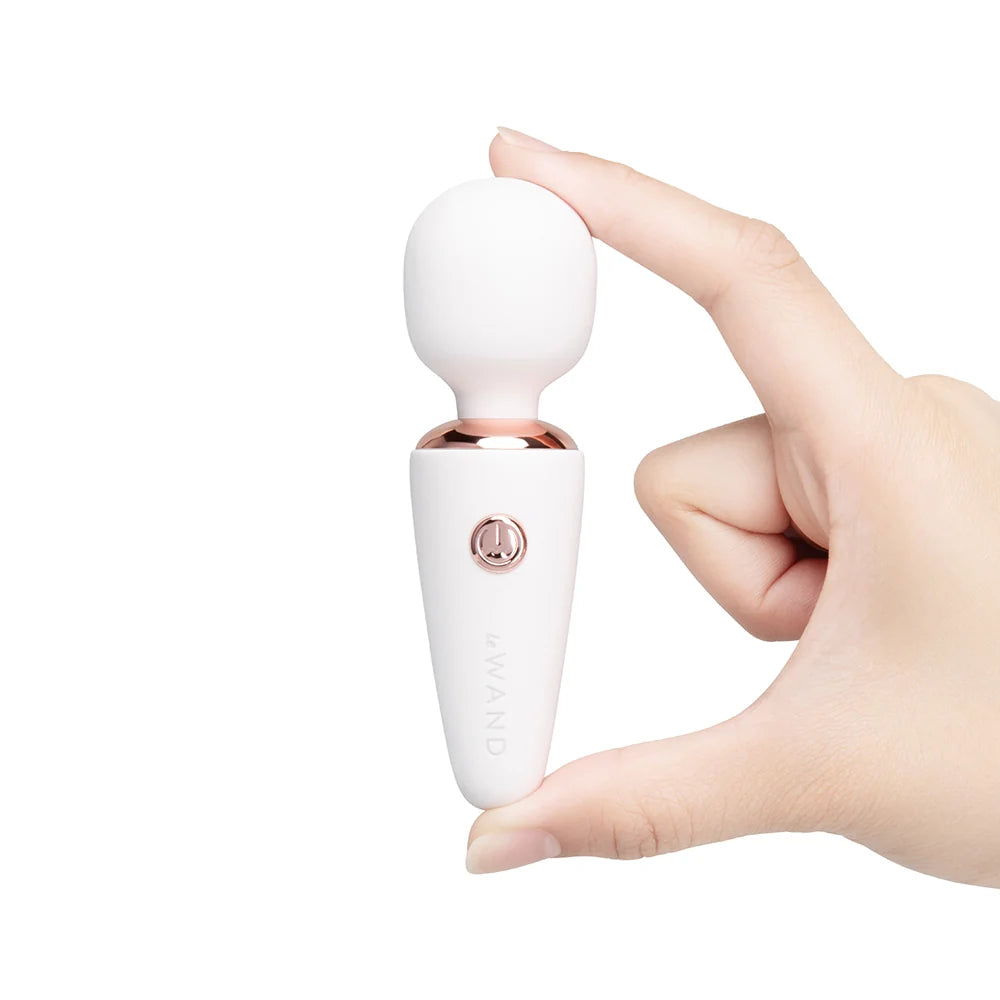 Le Wand Mini Micro rechargeable wand vibrator with a flexible head