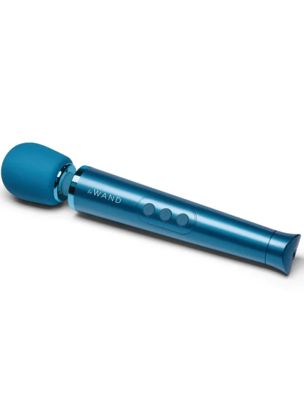 Le Wand Petite Rechargeable Massager, image 2 | MOTHERLODE